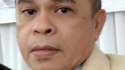 Nofino Lobiua, SH, Beri Apresiasi Atas Peluncuran Buku “Sekolah Rumah Pendidikan”. 